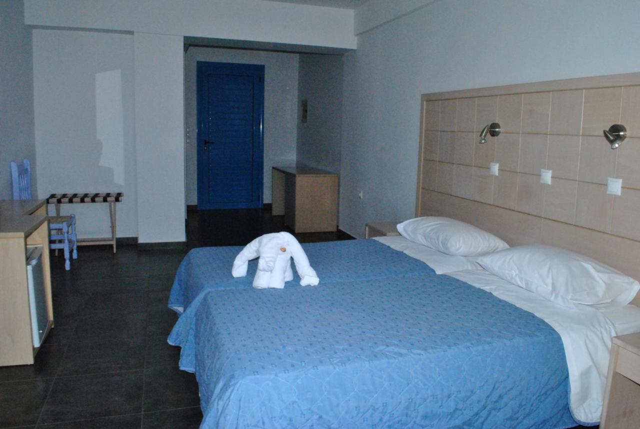 Hotel Aris Tolo Bagian luar foto